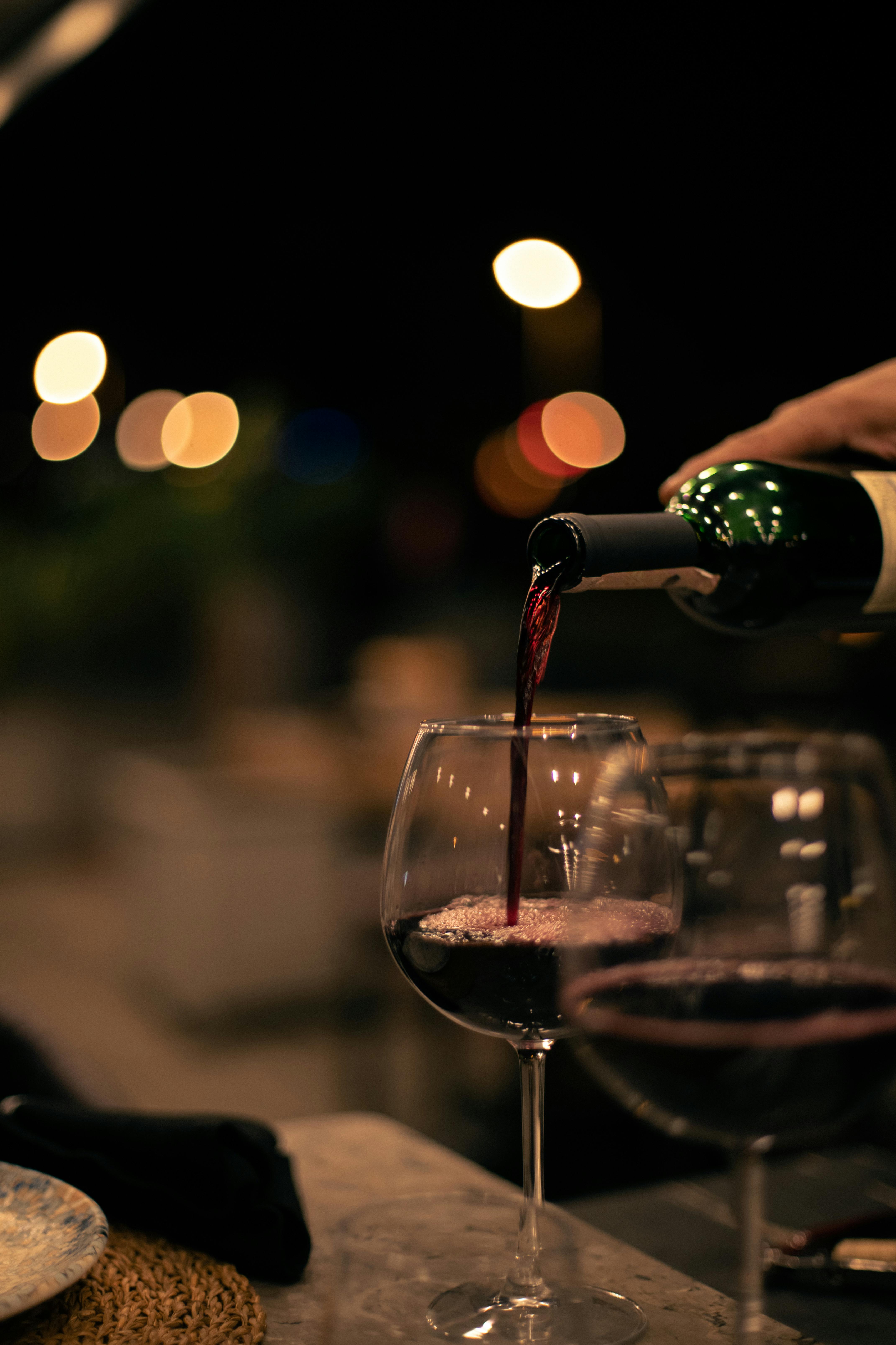 Servicio de vino para cata privada